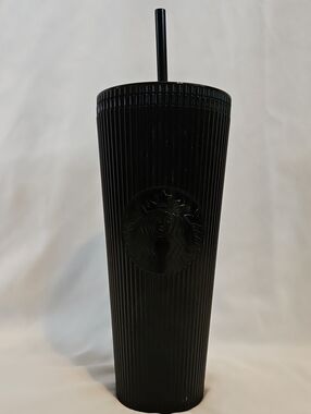 STARBUCKS- Black Ribbed Tall Tumbler with Straw